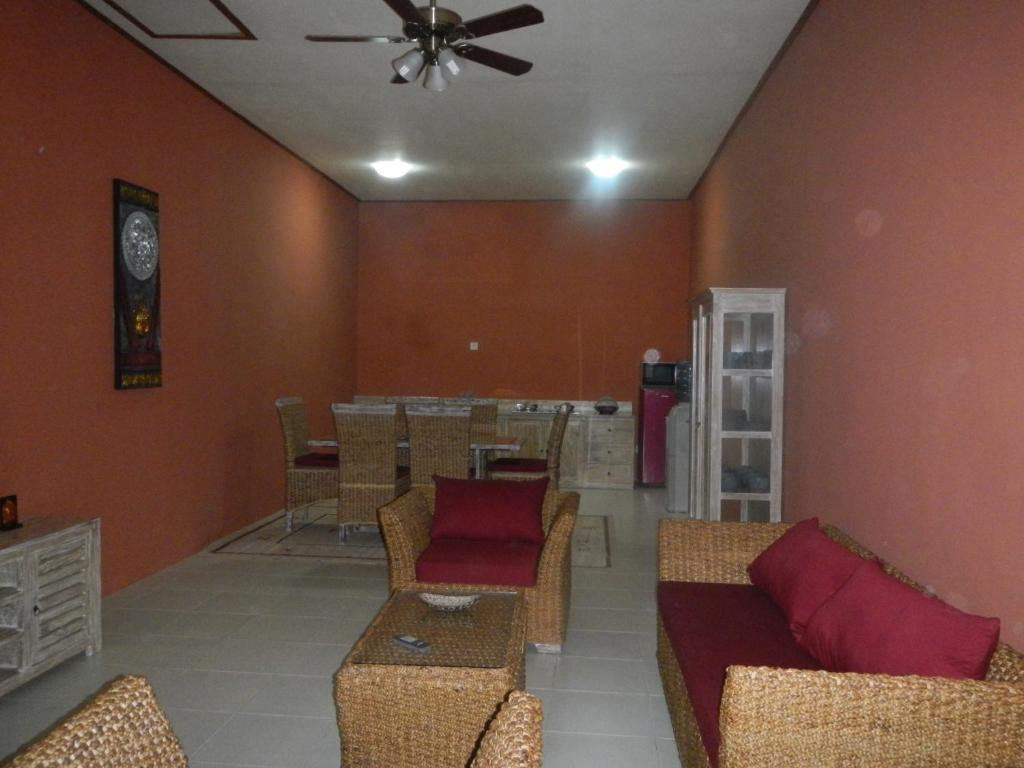 Eden Villa *